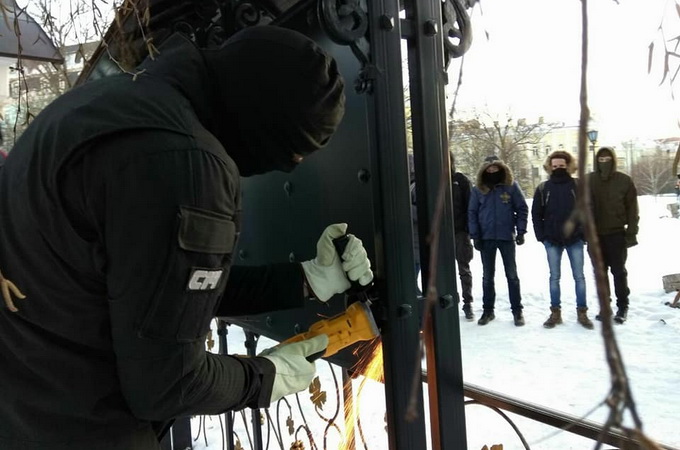 В Десятинном монастыре рассказали о новых угрозах братии и прихожанам