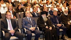 მიტროპოლიტი იოანე პედაგოგების დაჯილდოების ცერემონიაში მონაწილეობდა