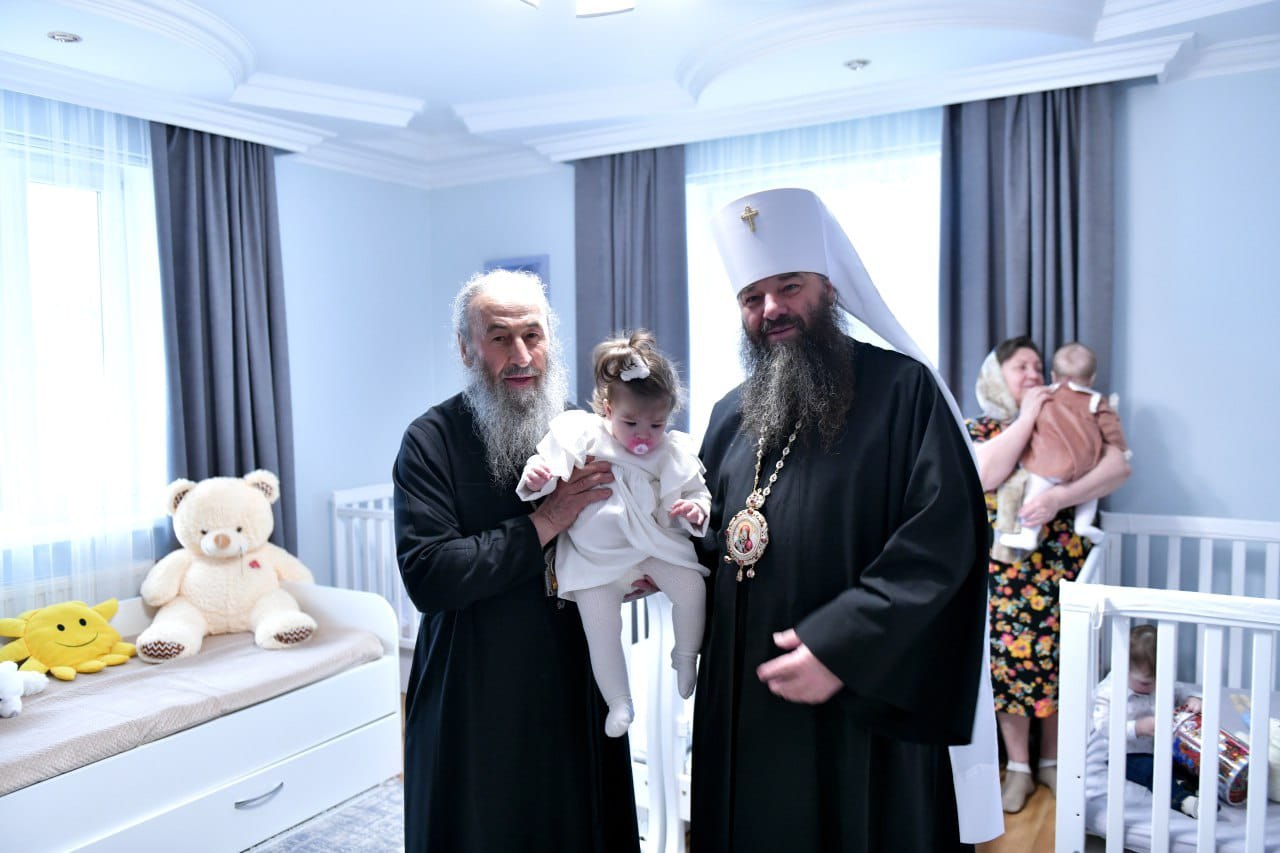 Metropolitan Longin faces arrest: what will happen to his 400 children? photo 2