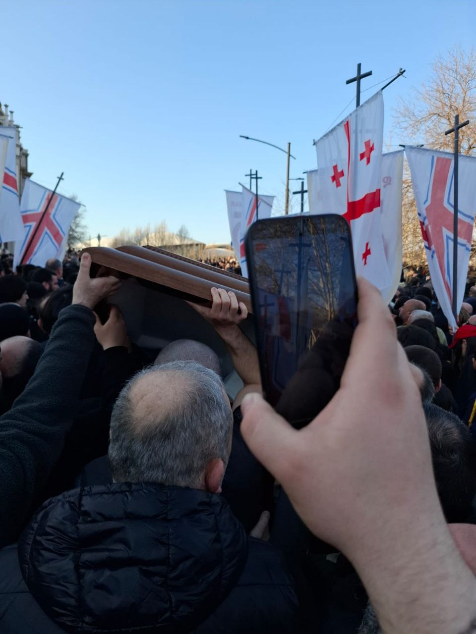 პატრიარქი ილიას გარდაცვალება: პირდაპირი ეთერი - სურათი 8