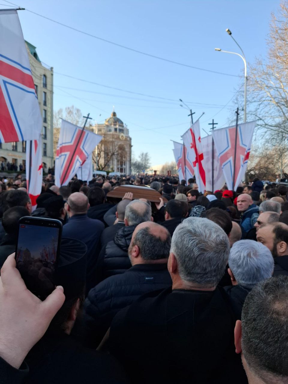 პატრიარქი ილიას გარდაცვალება: პირდაპირი ეთერი - სურათი 9