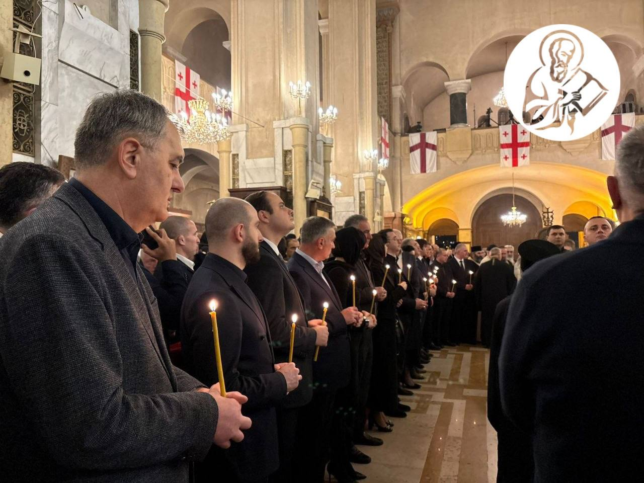 სამების საკათედრო ტაძარში მთავრობის წევრები იმყოფებიან - სურათი 1
