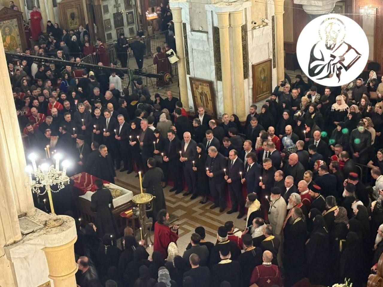 სამების საკათედრო ტაძარში მთავრობის წევრები იმყოფებიან - სურათი 2
