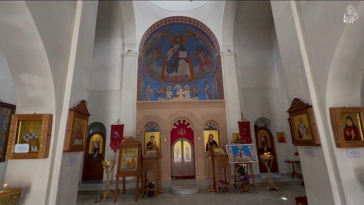 ზუგდიდის წმინდა მოციქულთა თავთა პეტრესა და პავლეს სახელობის ტაძარი - სურათი 4