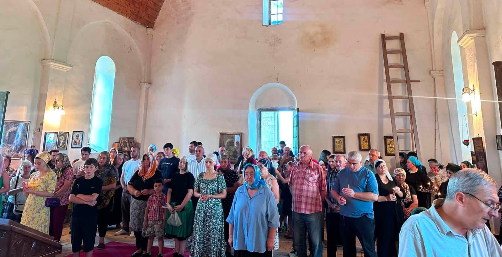 ეპისკოპოსმა მელქისედეკმა ილემში საღმრთო ლიტურგია აღავლინა - სურათი 1