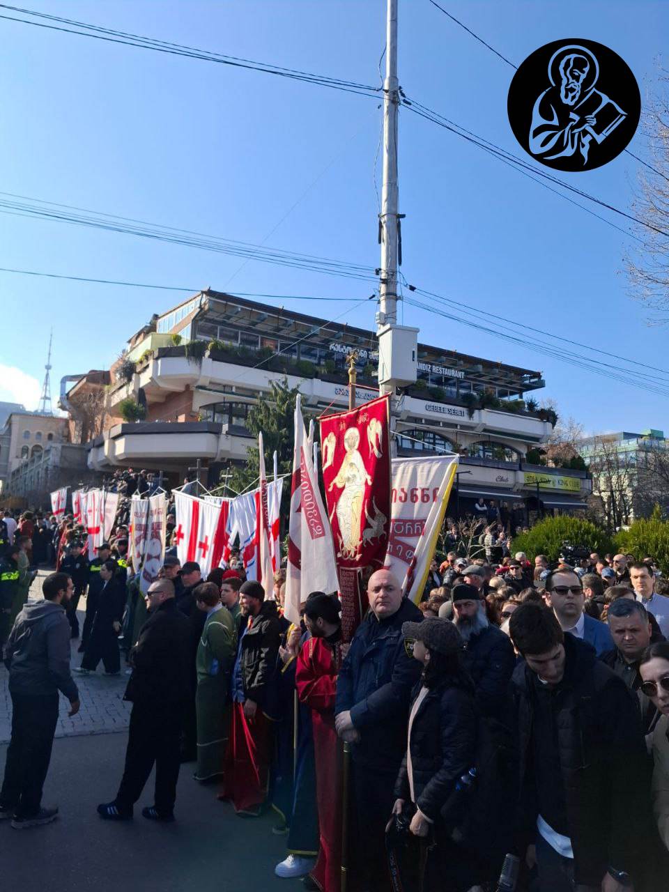 პატრიარქი ილიას გარდაცვალება: პირდაპირი ეთერი - სურათი 11