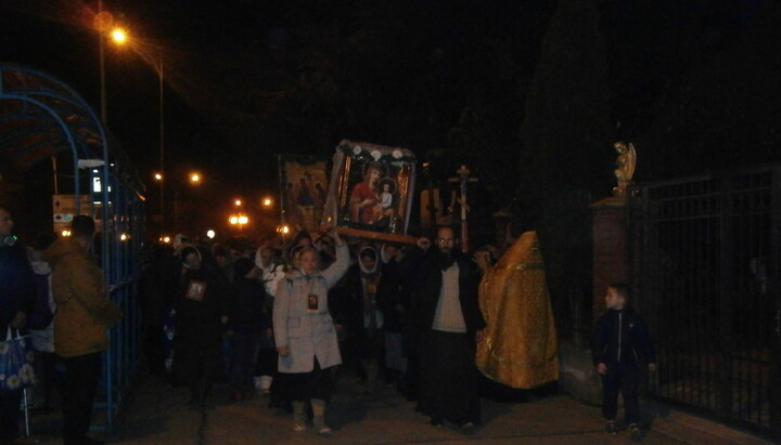 фото