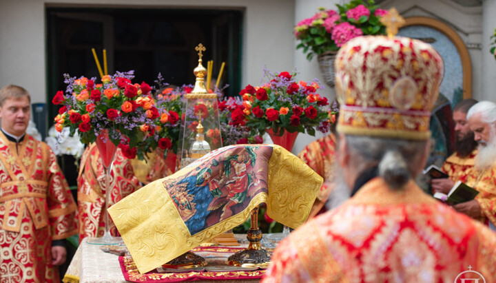 фото